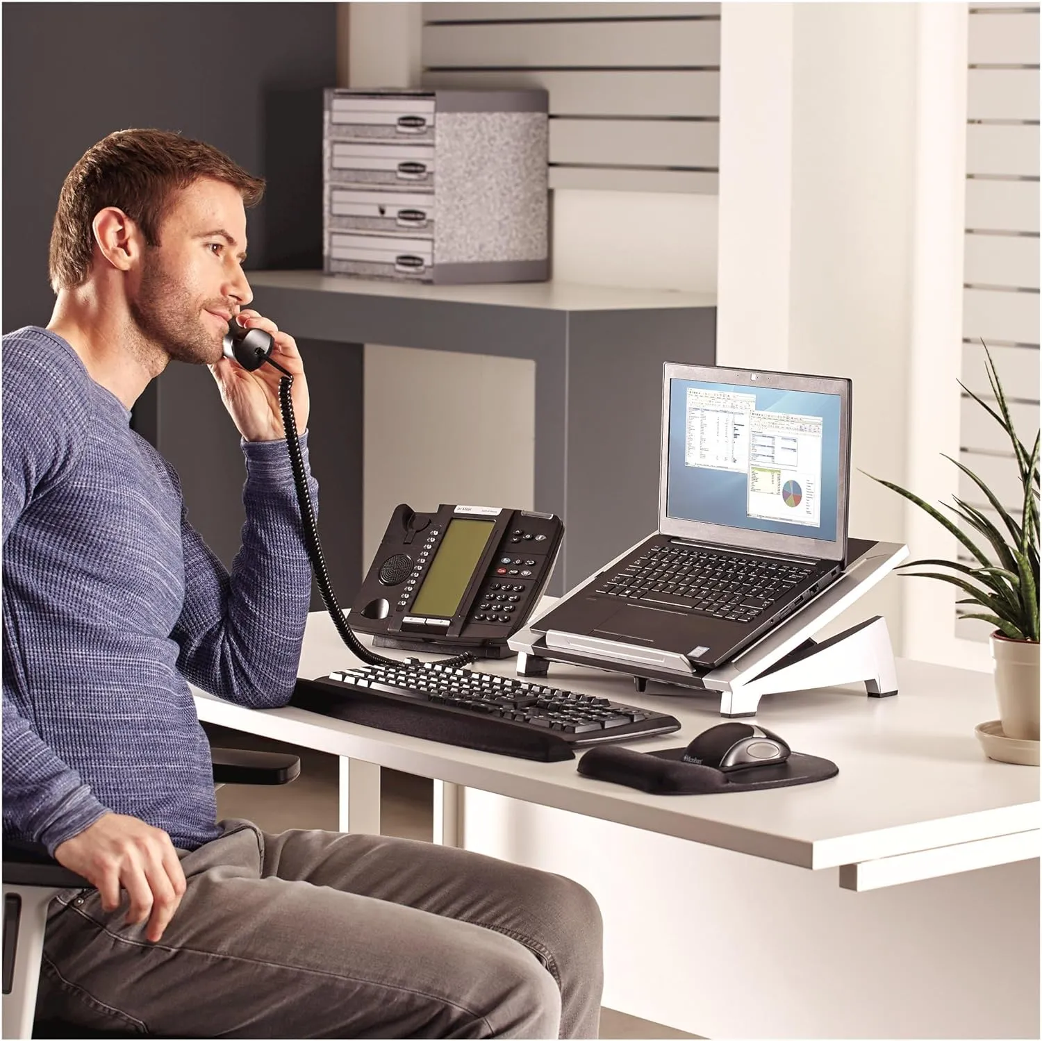 Fellowes Office Suites Laptop Stand - 6-Height Adjustable Portable Riser for 17" Laptops, 5KG Capacity, Black/Silver